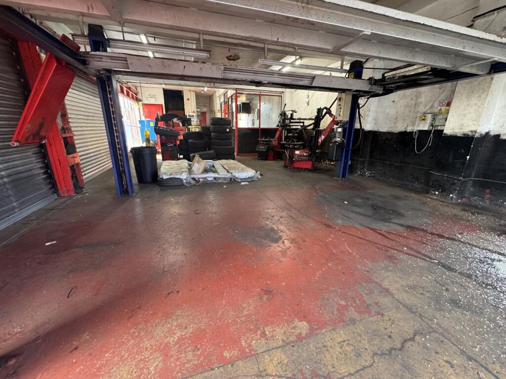 Additional image 4 of 2335 Coventry Road, Sheldon, Birmingham, B26 3PG