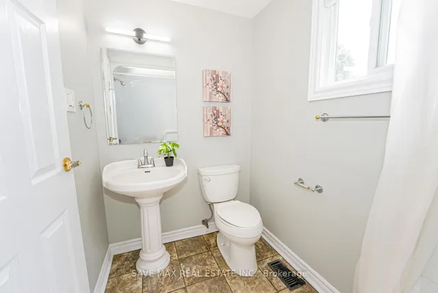 Additional image 30 of 88 Harcourt Cres