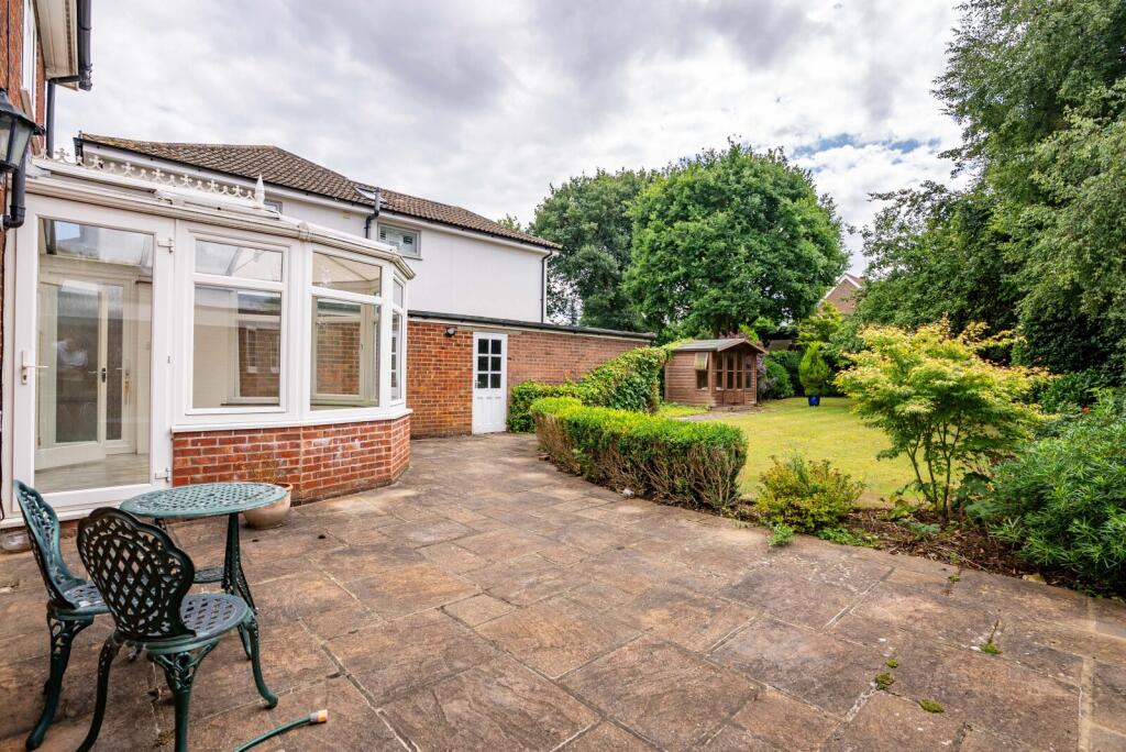 Additional image 15 of Burton Close, Wheathampstead, St. Albans, Hertfordshire, AL4