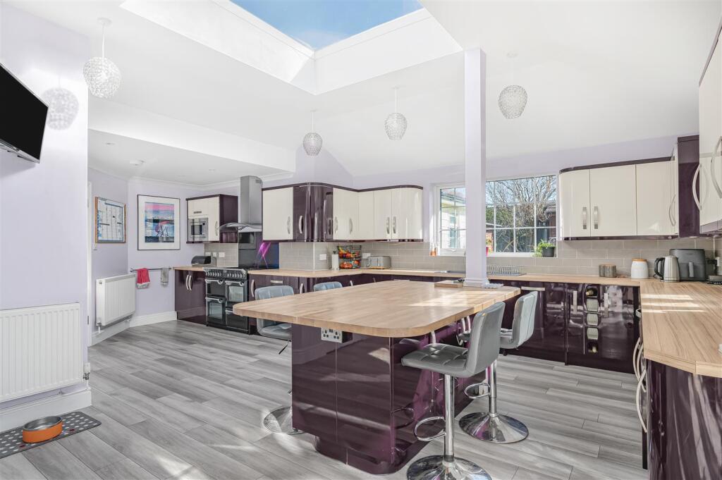 Additional image 3 of Outlook Avenue, PEACEHAVEN