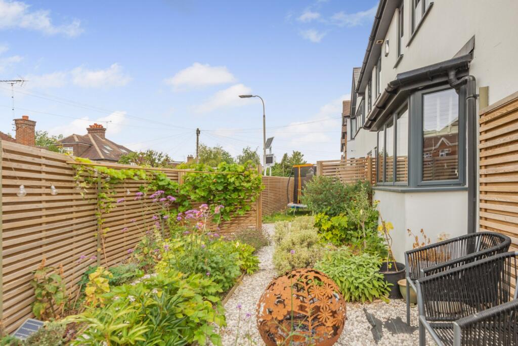 Additional image 33 of Oxford Avenue, St. Albans, Hertfordshire