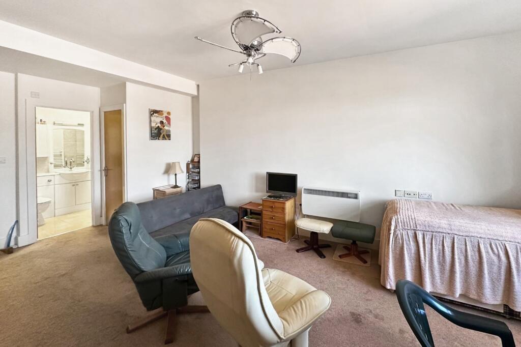 Additional image 7 of Lymington Road, Highcliffe, Dorset. BH23 5EY