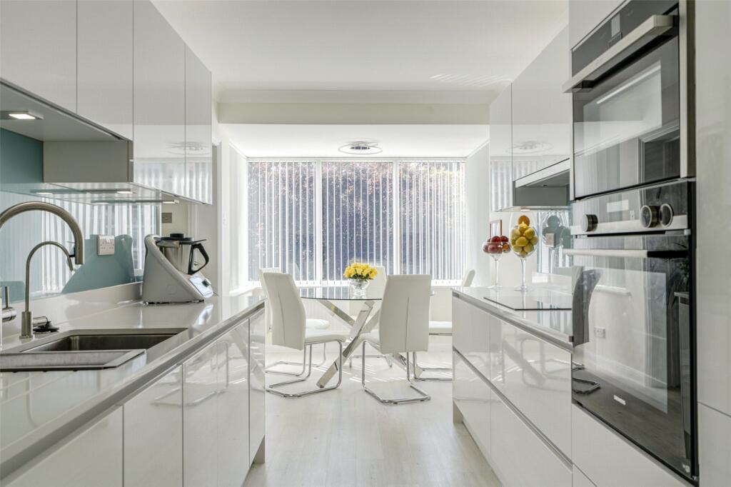 Additional image 15 of Grand Avenue, Worthing, West Sussex, BN11