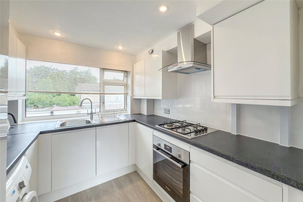 Additional image 15 of Rowan Close, St Albans, Herts, AL4