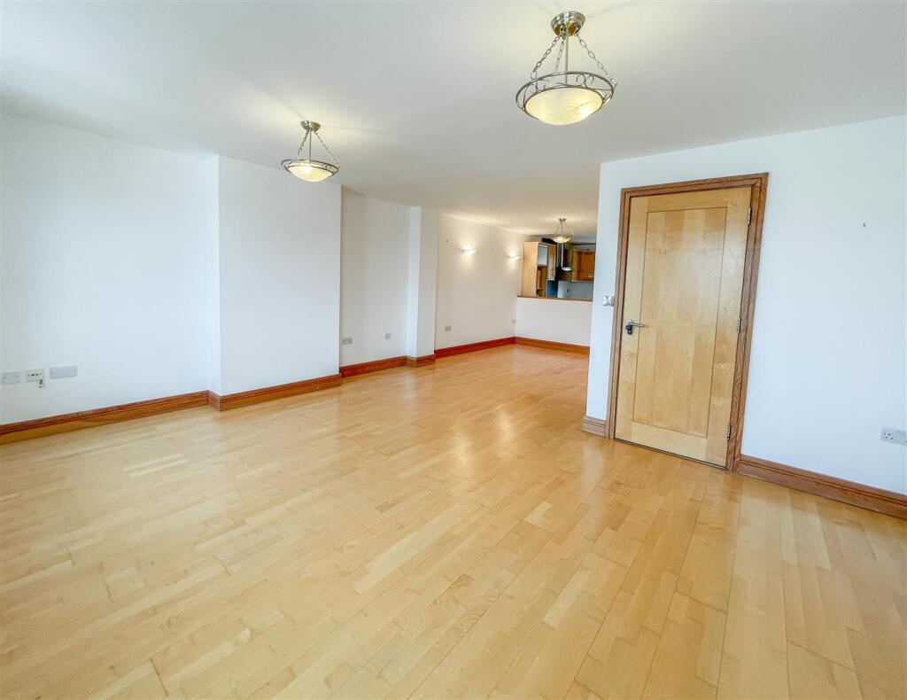 Additional image 8 of Silver Strand West, Eastbourne, BN23 5NP