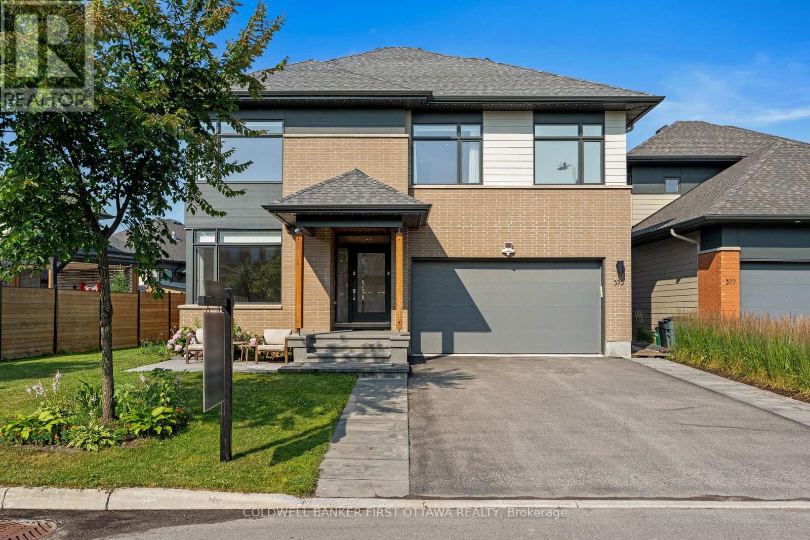 375 SERENADE CRESCENT|Ottawa, Ontario K1X0B9