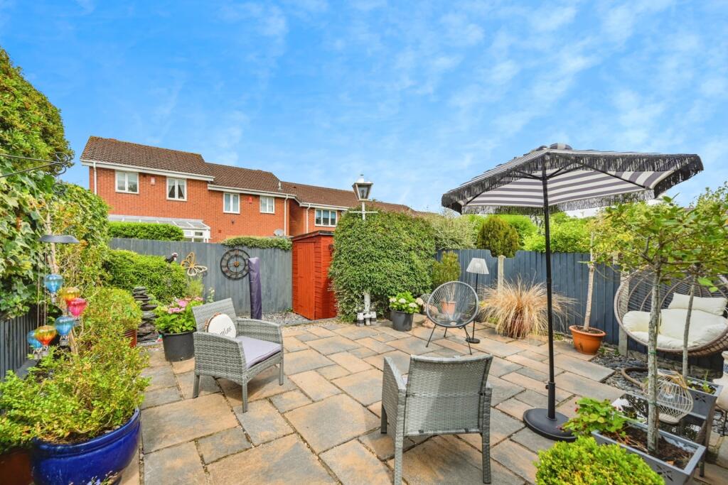 Additional image 2 of Grazier Avenue, Tamworth, Staffordshire, B77