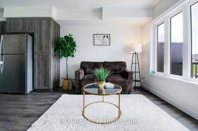 Additional image 40 of 150 ROCHEFORT St Unit E