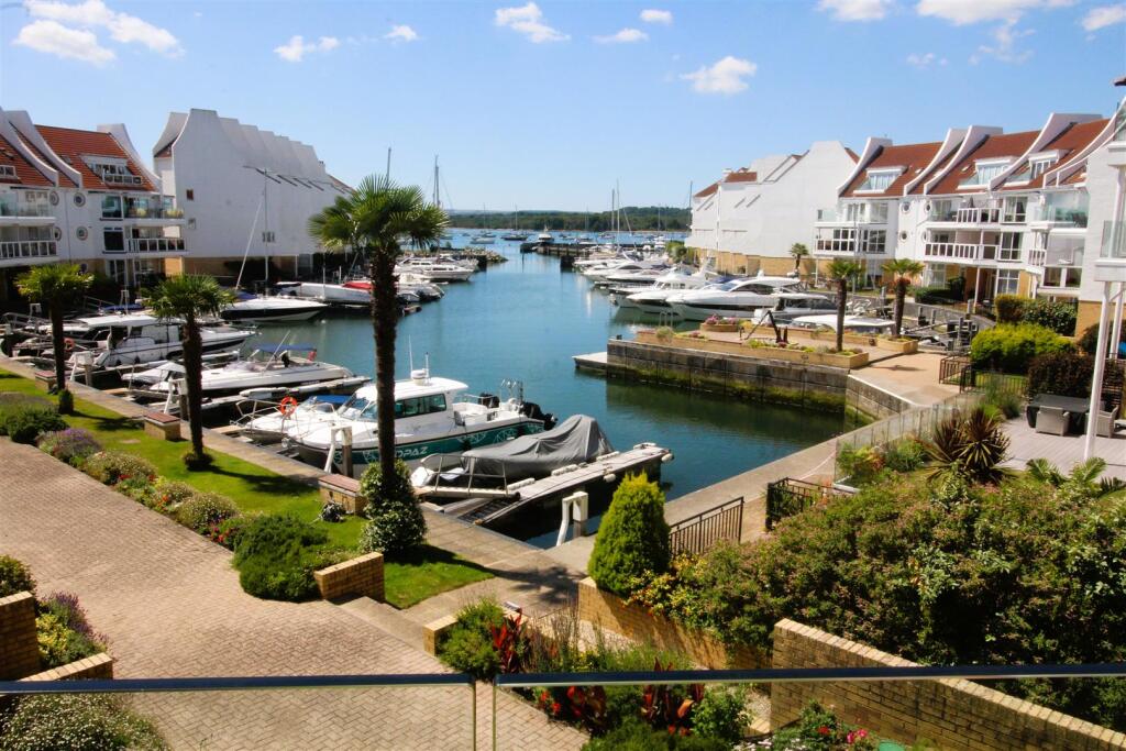 Additional image 33 of Lake Avenue, Poole