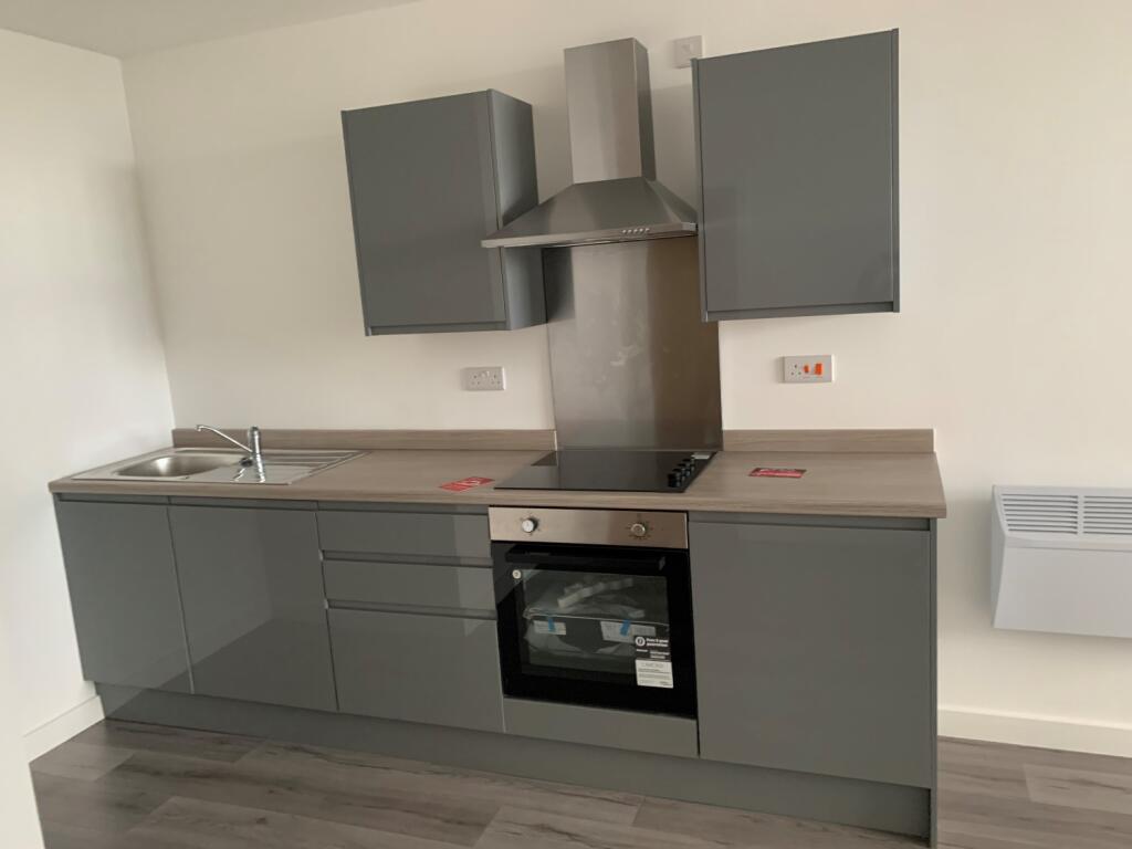 Additional image 3 of Card House, Bingley Road, Bradford, BD9 6FF