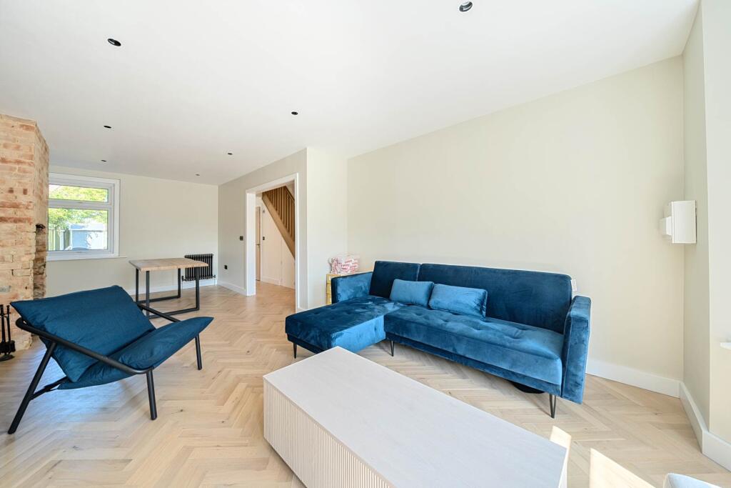 Additional image 4 of Pottery Road, Whitecliff, Poole