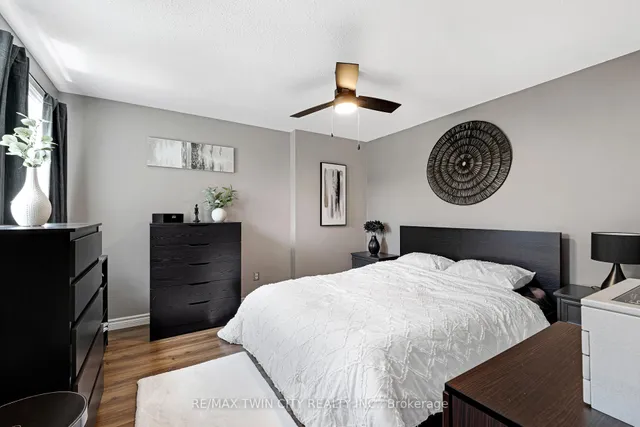 Additional image 25 of 415 Morgan Ave Unit 15