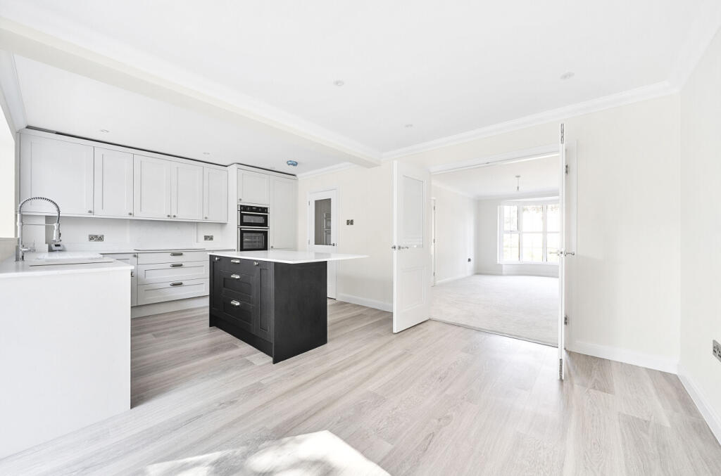 Additional image 2 of Latimers Close, Highcliffe, Christchurch, BH23