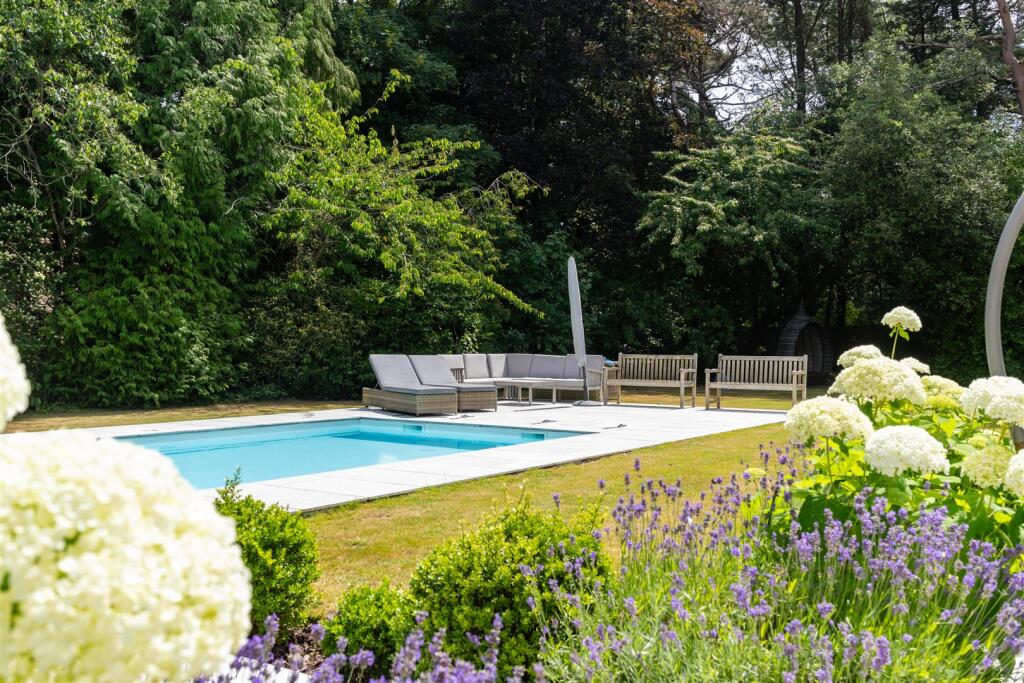 Additional image 4 of Western Avenue, Branksome Park