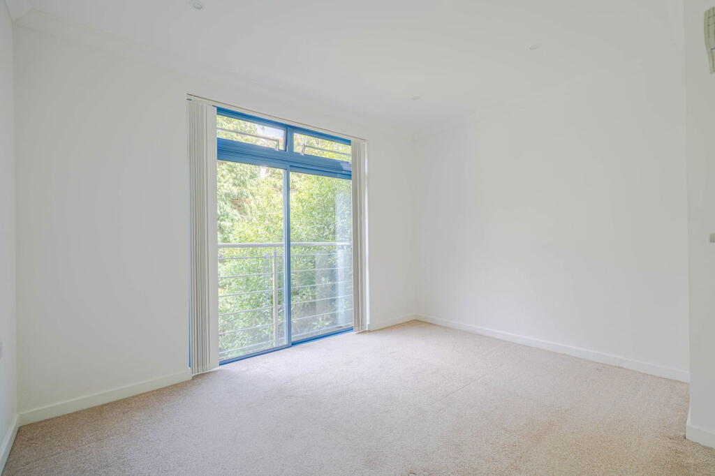 Additional image 8 of Stourcliffe Avenue, Southbourne, Bournemouth, Dorset, BH6 3PT