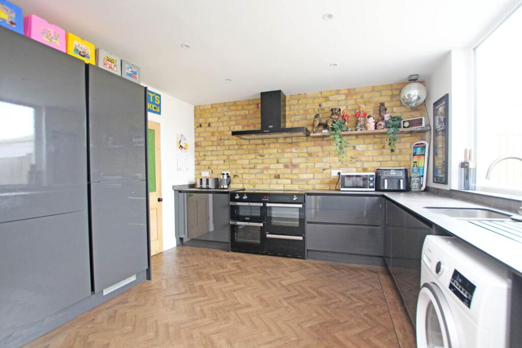 Additional image 3 of Ringwood Road, Eastbourne, BN22 8TB