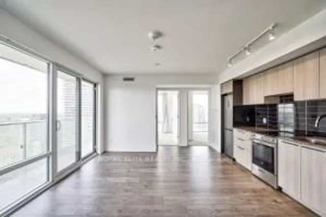 Additional image 11 of 501 Yonge St Unit 4902