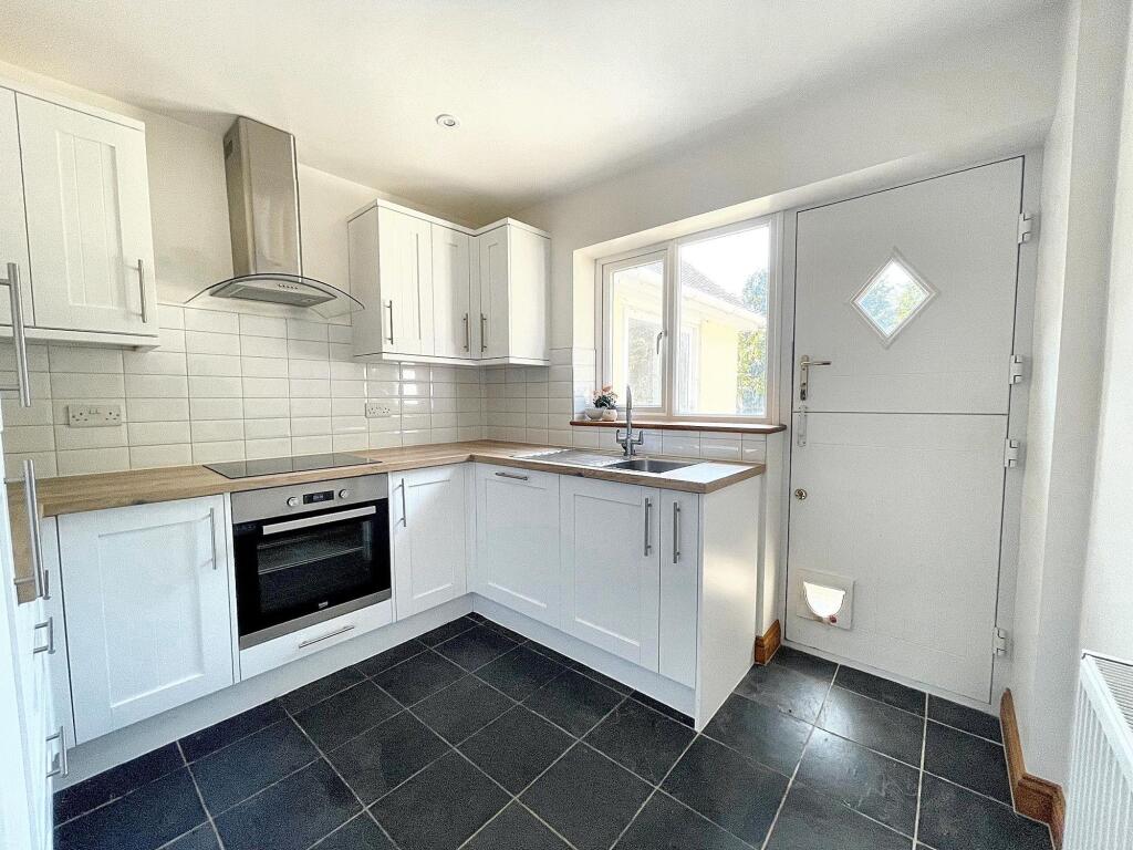 Additional image 19 of Central Avenue, Telscombe Cliffs, BN10 7NB