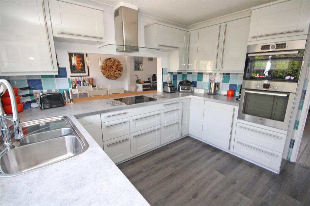 Additional image 5 of Everon Gardens, New Milton, Hampshire, BH25