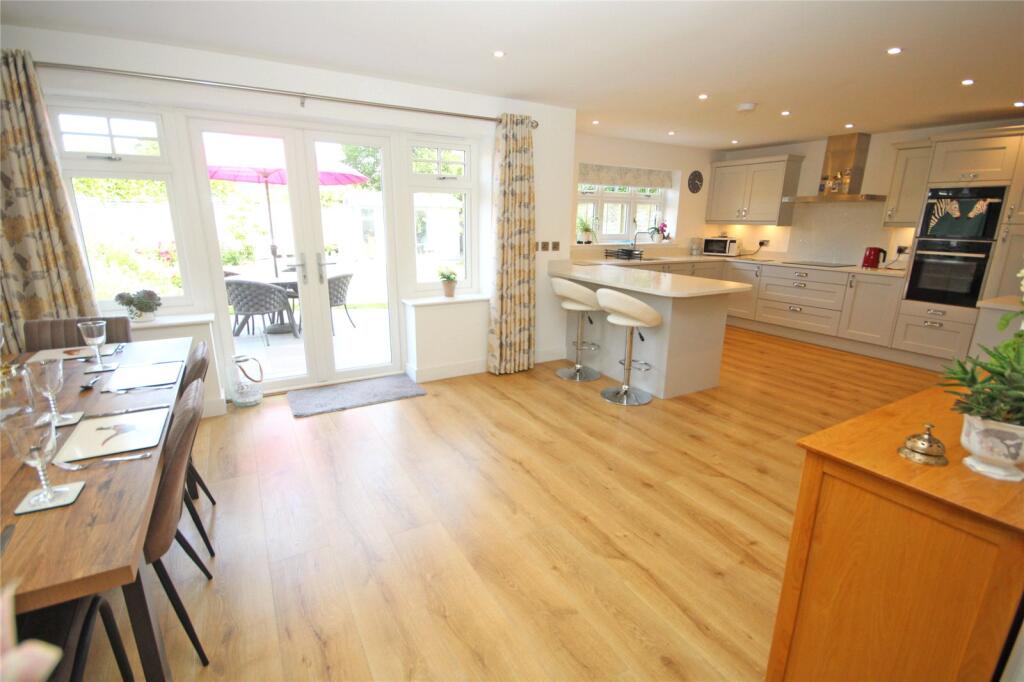 Additional image 3 of Barton Court Avenue, Barton on Sea, New Milton, Hampshire, BH25