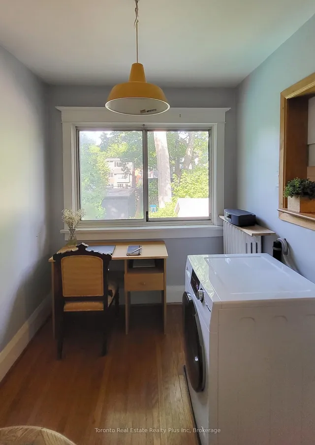 Additional image 23 of 133 Fairview Ave