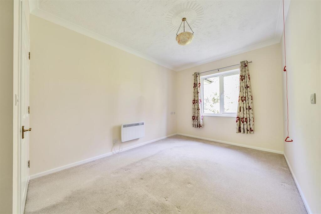 Additional image 8 of Fernlea Avenue, Ferndown