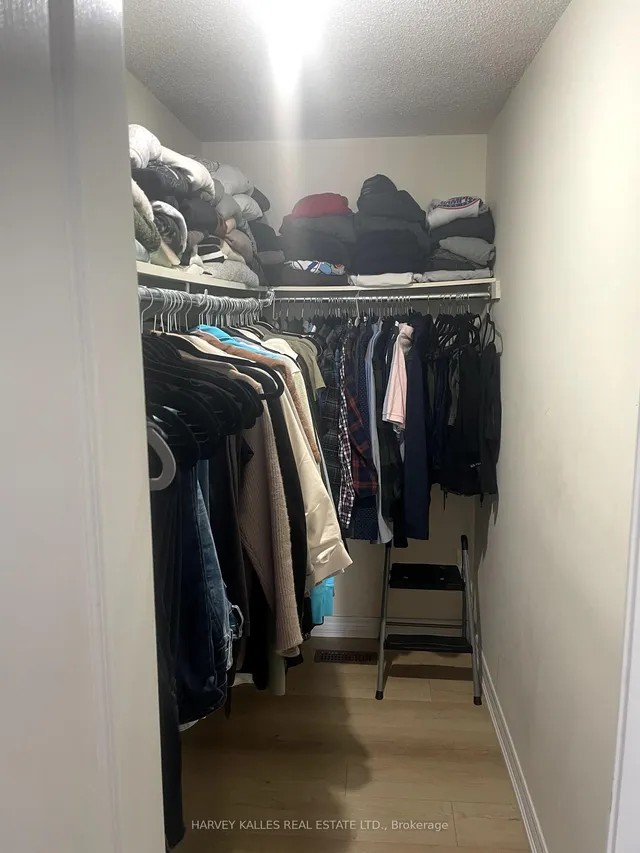 Additional image 23 of 20 Lightbourn Ave