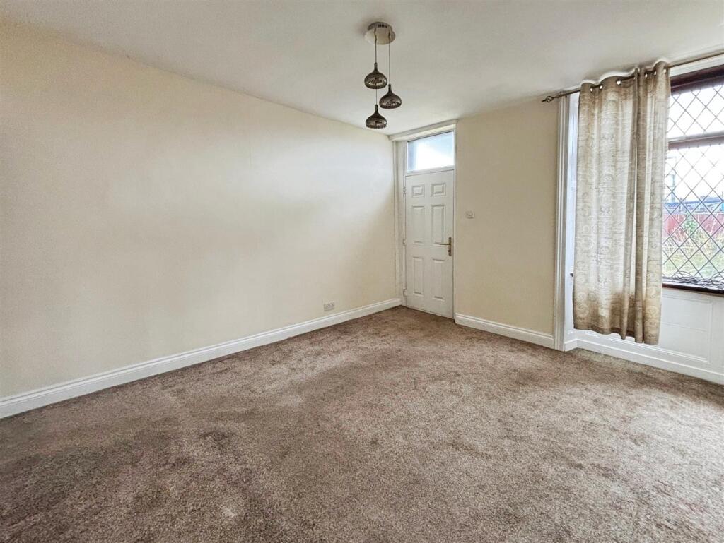 Additional image 7 of Bartle Lane, Bradford, BD7 4QF