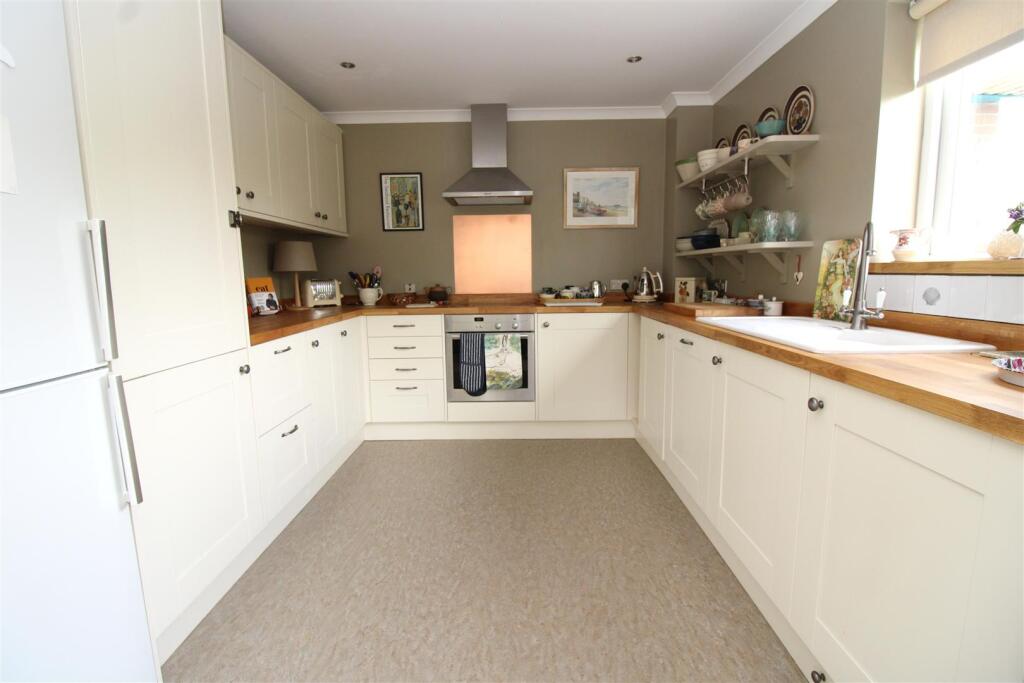 Additional image 4 of Hendon Avenue, Rustington, Littlehampton