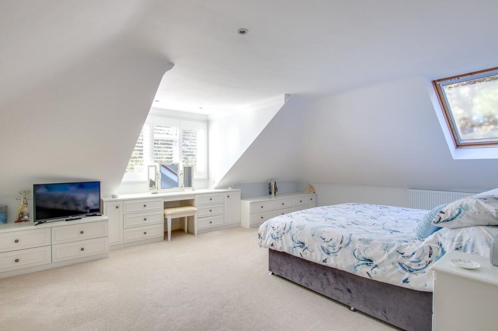 Additional image 22 of Glen Close, Barton on Sea, New Milton, BH25