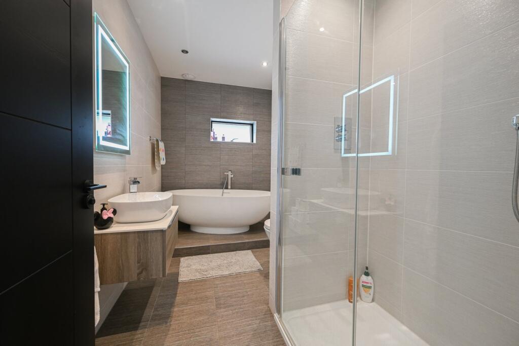 Additional image 16 of Avon Avenue, Ringwood, St Ives, BH24