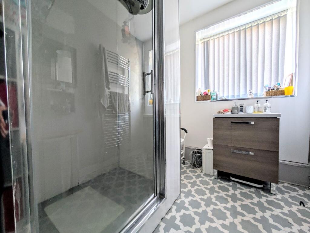 Additional image 5 of Flat , Highfield Court, Farnworth, Bolton