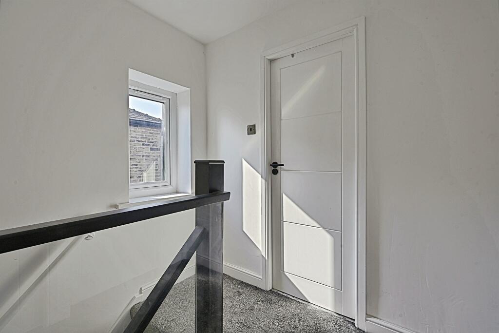 Additional image 8 of Tyersal Avenue, Bradford