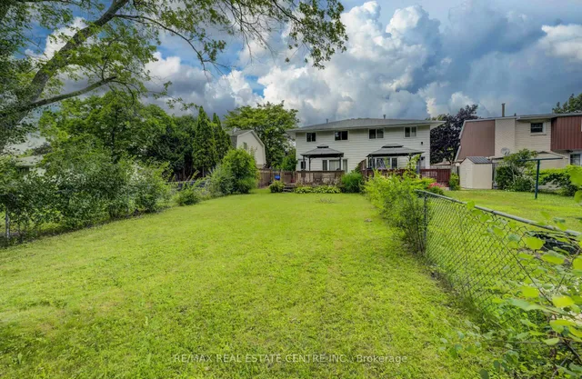 Additional image 36 of 65 Selkirk Dr