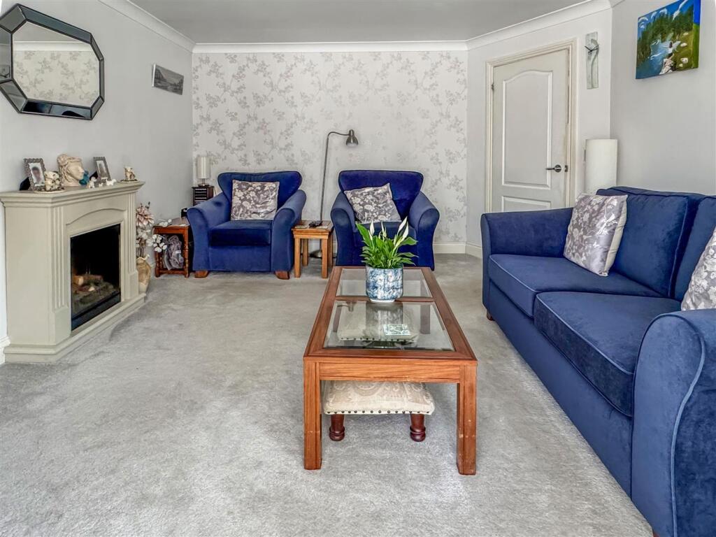 Additional image 3 of Kingfisher Drive, Littlehampton