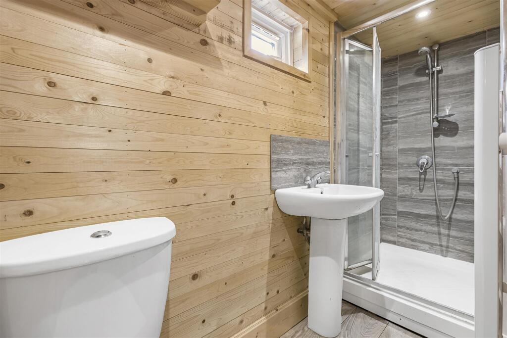 Additional image 13 of Aldykes, Hatfield