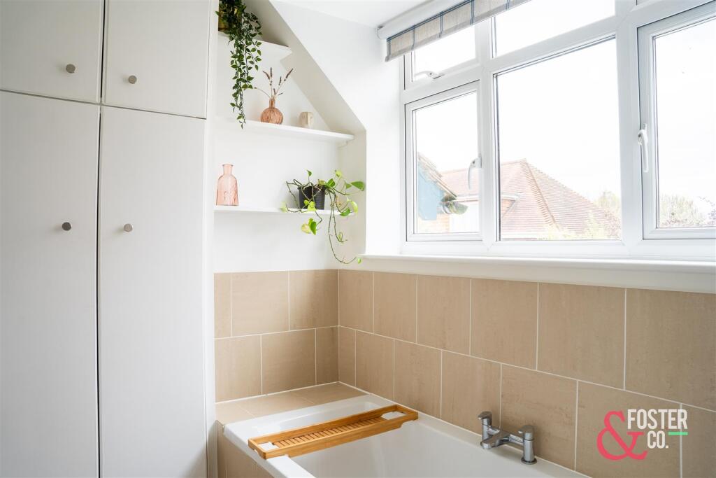 Additional image 33 of Surrenden Crescent, Brighton