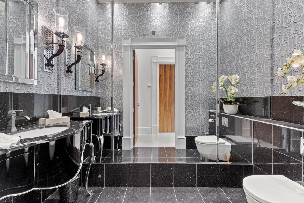 Additional image 12 of High Street, Angmering, BN16