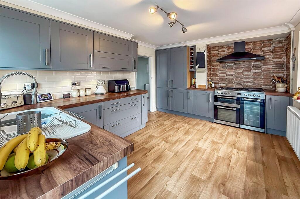 Additional image 23 of Grove Crescent, Littlehampton, West Sussex