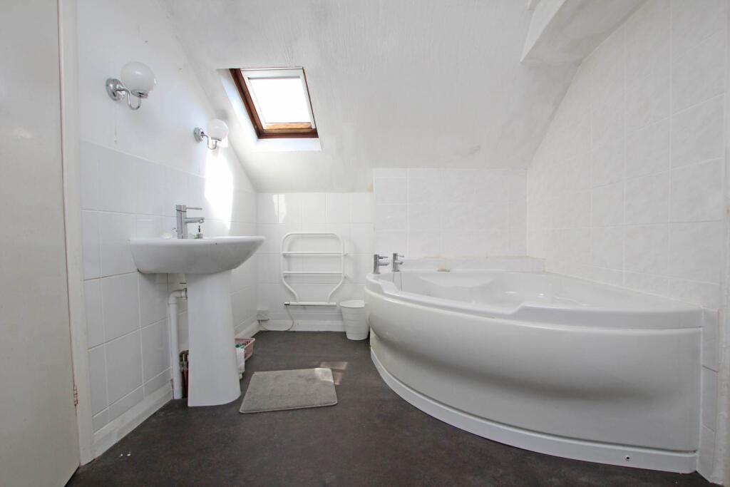 Additional image 12 of Selwyn Road, Eastbourne, BN21 2LA