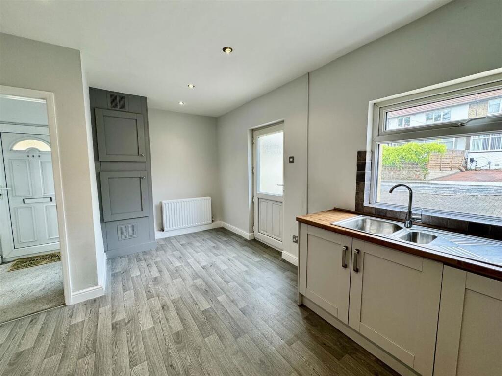 Additional image 5 of Bradford Road, Riddlesden, Keighley, West Yorkshire, BD21 4EZ