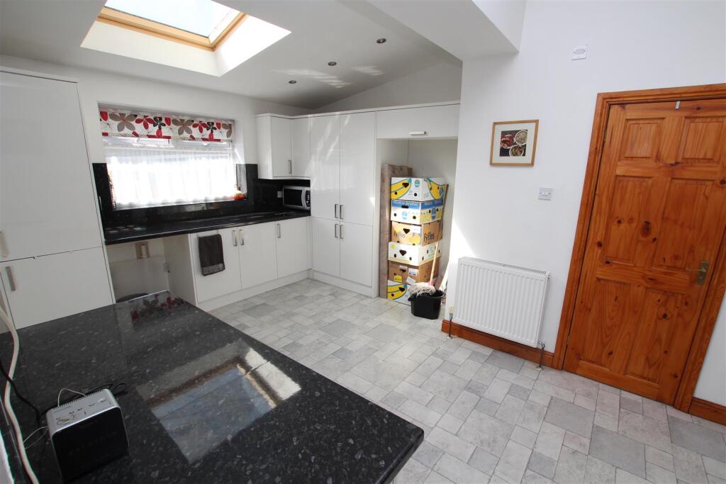 Additional image 5 of Curzon Road, Barkerend, Bradford