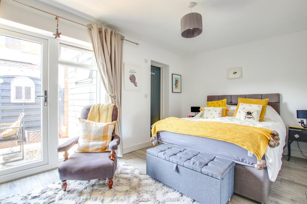 Additional image 13 of Manning Avenue, Highcliffe, Christchurch, BH23