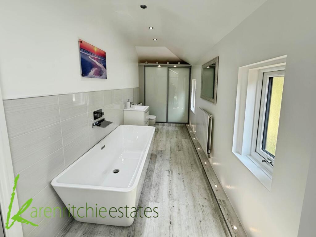 Additional image 13 of The Barn, Hollinhurst Drive