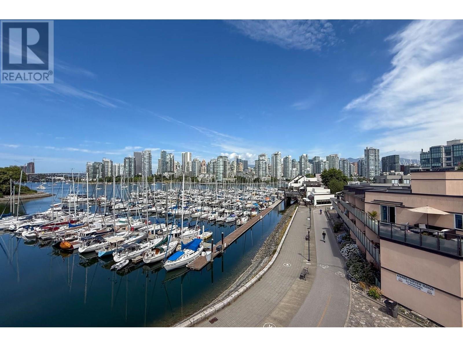 Primary image of 248 658 LEG-IN-BOOT SQUARE|Vancouver, British Columbia V5Z4B3