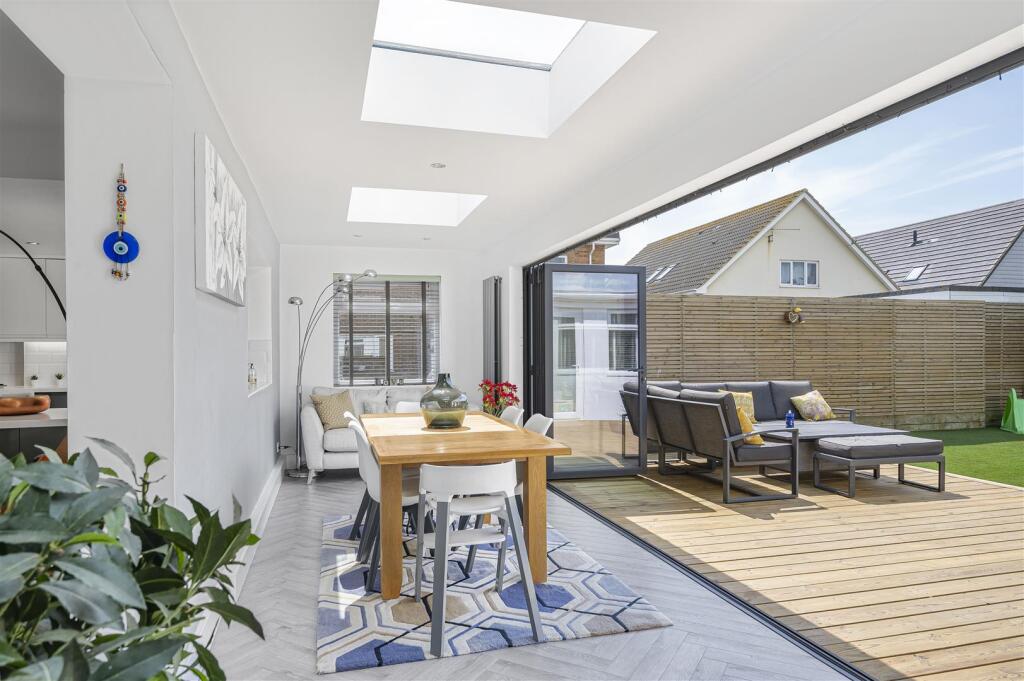 Additional image 20 of Dorothy Avenue, Peacehaven