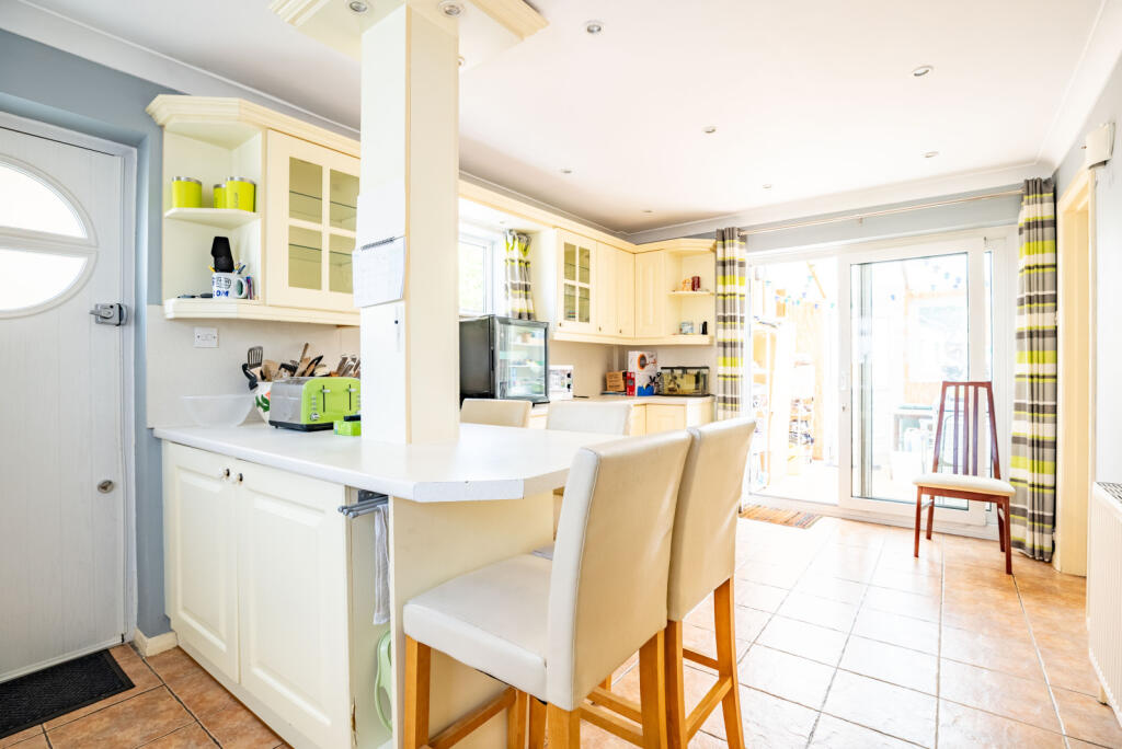 Additional image 3 of Barnfield Road, St. Albans, Hertfordshire, AL4
