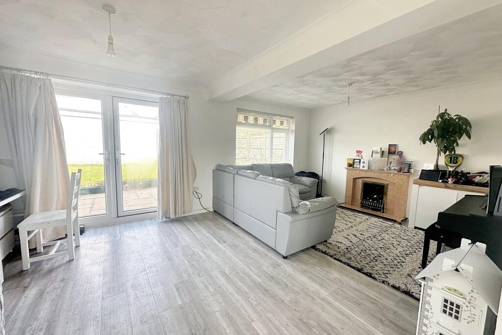 Additional image 18 of Verwood