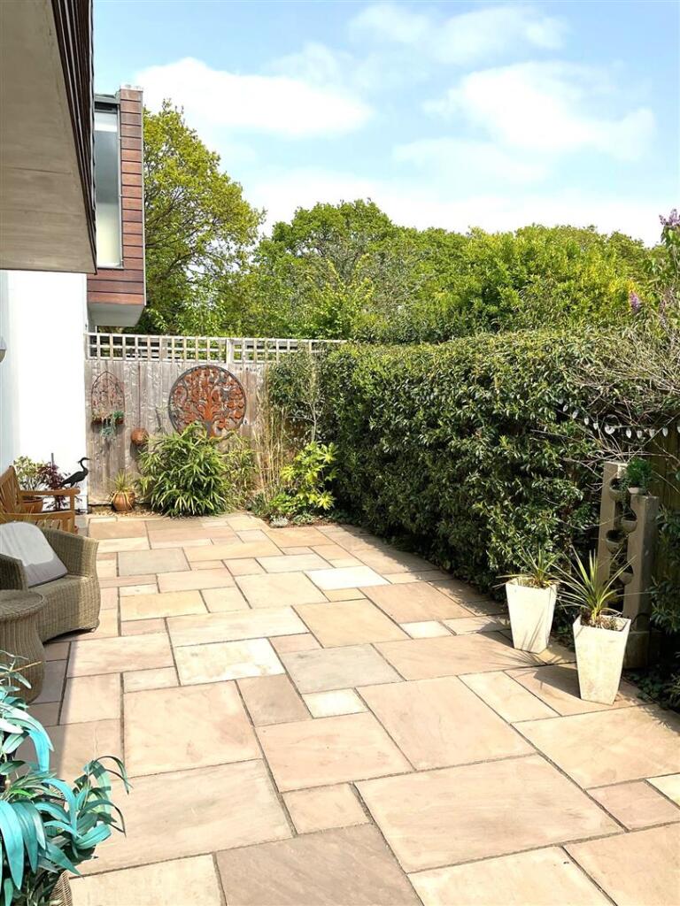 Additional image 7 of Riverbank, Wick Lane