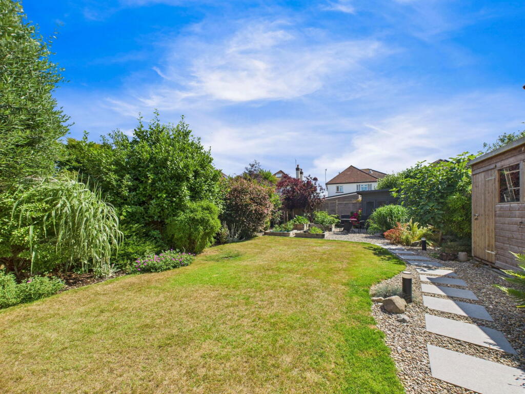 Additional image 18 of George V Avenue, Worthing, BN11